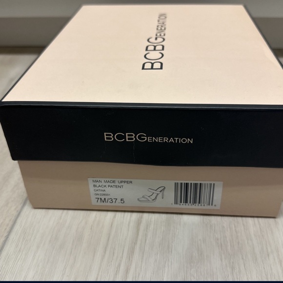 Black BCBG heels size 7 - Picture 4 of 4